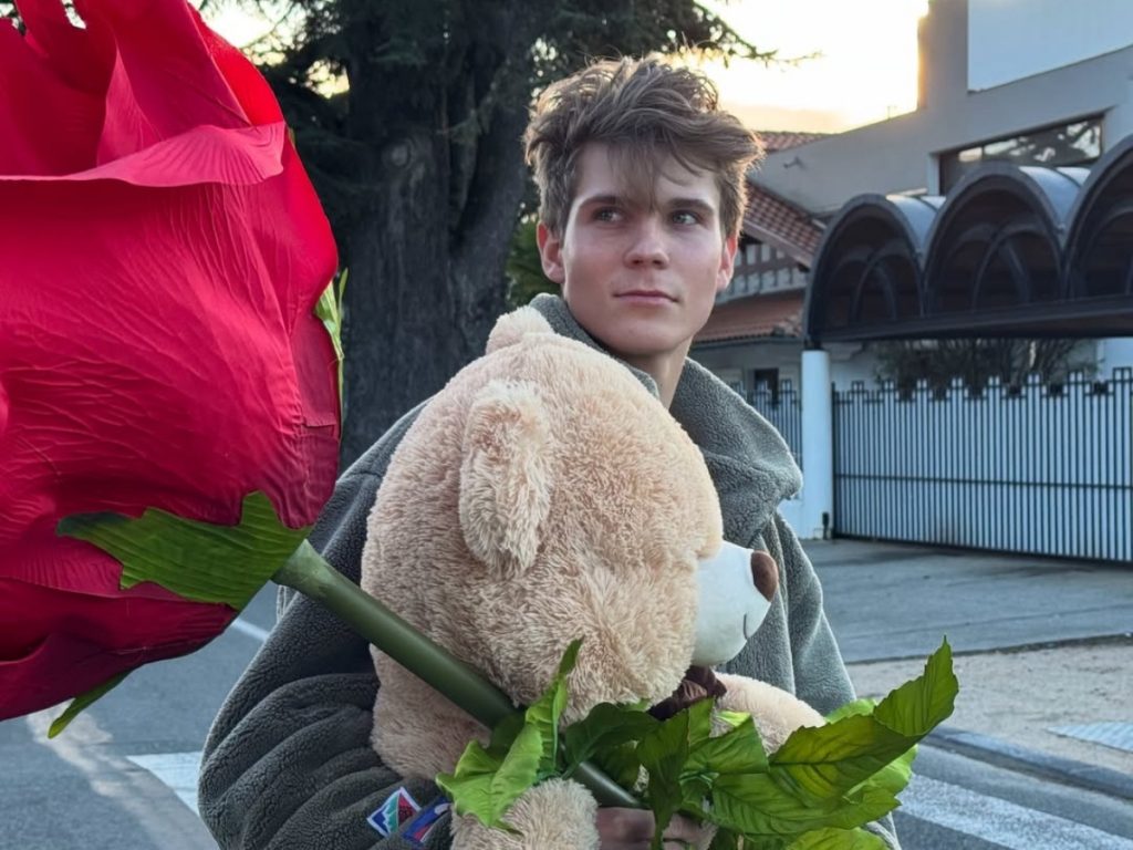 Kurts Adams Rozentals: The Canoeist Whose Reality Is Between Olympic Aspirations and OnlyFans